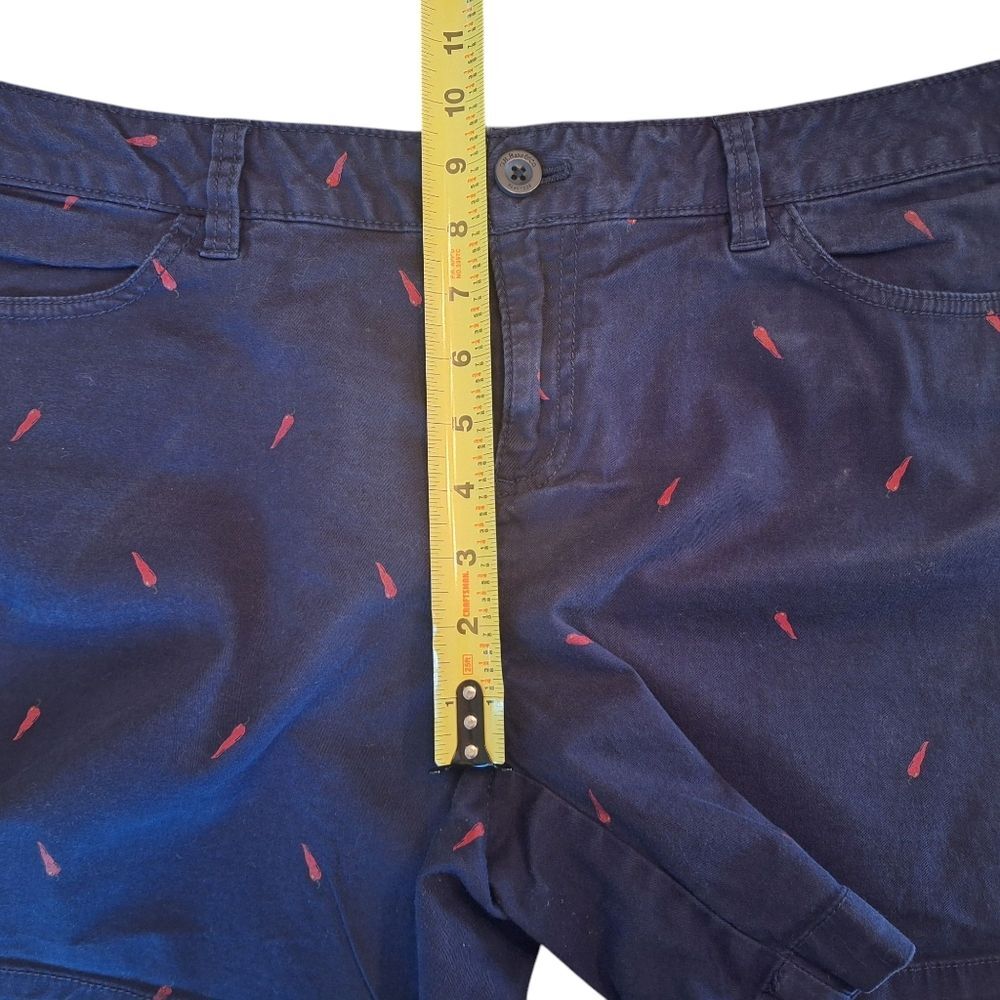 G. H. Bass & Co. Shorts Chino Red Hot Chili Pepper Print Sz 10 Navy Blue Cotton - Picture 5 of 10